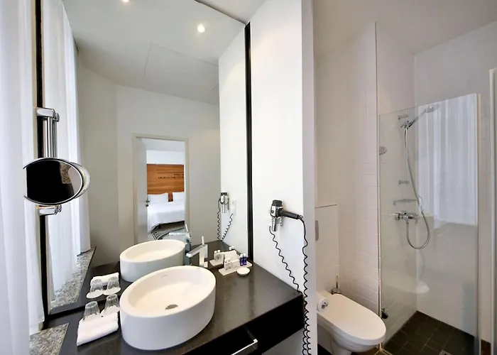 Отель Park Plaza Wallstreet Mitte 4*